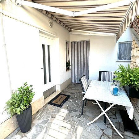 אומאג Apartment Kontrada מראה חיצוני תמונה
