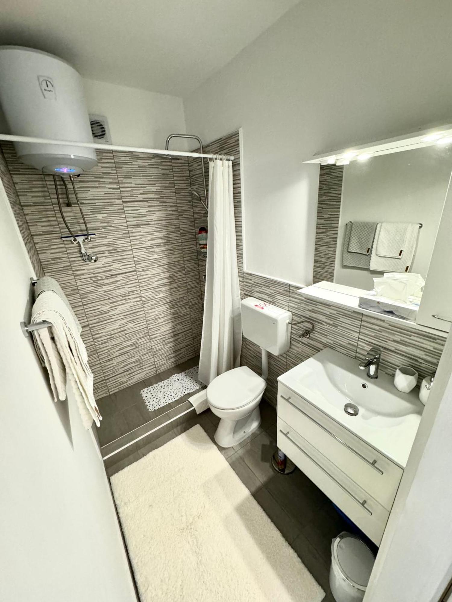 אומאג Apartment Kontrada מראה חיצוני תמונה
